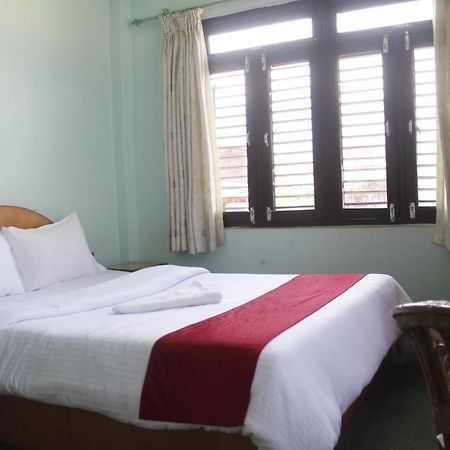 Pushpa Guest House Pokhara Exterior foto
